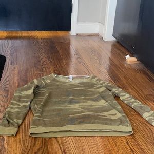 Camo sweatshirt size Large